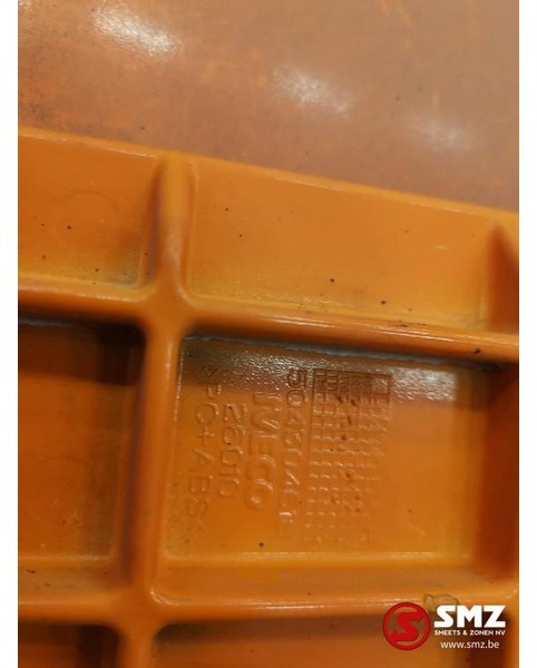 Iveco Occ zijspoiler links Iveco Stralis - Khí động học/ Spoiler cho Xe tải: hình 4 Iveco Occ zijspoiler links Iveco Stralis - Khí động học/ Spoiler cho Xe tải: hình 4