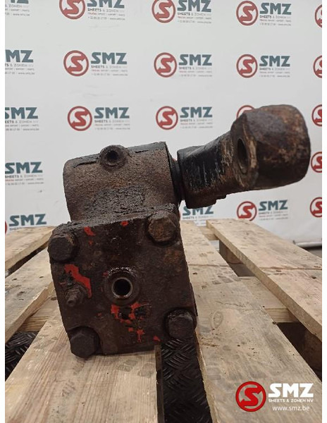 MAN Occ Stuurhuis MAN - Cơ cấu lái cho Xe tải: hình 3 MAN Occ Stuurhuis MAN - Cơ cấu lái cho Xe tải: hình 3