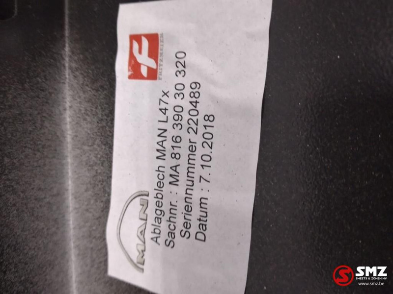 MAN Occ bovenste cabineconsole MAN - Cabin và nội thất cho Xe tải: hình 4 MAN Occ bovenste cabineconsole MAN - Cabin và nội thất cho Xe tải: hình 4