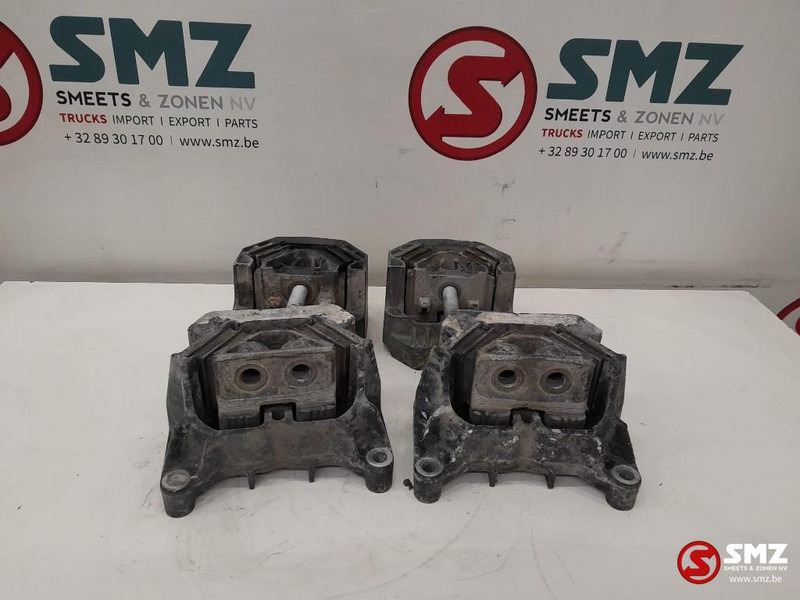 MAN Occ set motorsteunen MAN - Cao su chân máy cho Xe tải: hình 3 MAN Occ set motorsteunen MAN - Cao su chân máy cho Xe tải: hình 3