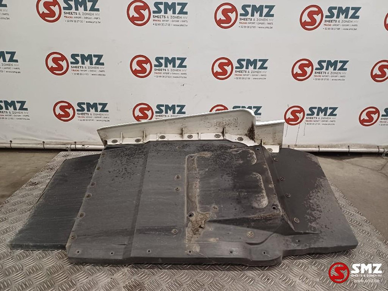 MAN Occ spatbord vooraan links MAN - Thân xe và ngoại thất cho Xe tải: hình 2 MAN Occ spatbord vooraan links MAN - Thân xe và ngoại thất cho Xe tải: hình 2