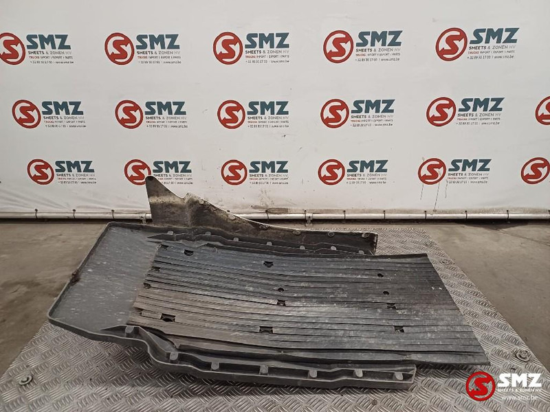 MAN Occ spatbord vooraan links MAN - Thân xe và ngoại thất cho Xe tải: hình 5 MAN Occ spatbord vooraan links MAN - Thân xe và ngoại thất cho Xe tải: hình 5