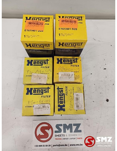 Mercedes-Benz Lot van 2 oliefilters en 4 brandstoffilters Merced - Bộ lọc nhiên liệu cho Xe tải: hình 2 Mercedes-Benz Lot van 2 oliefilters en 4 brandstoffilters Merced - Bộ lọc nhiên liệu cho Xe tải: hình 2