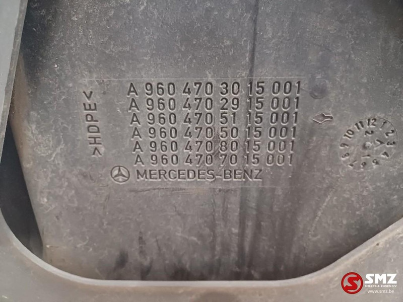 Mercedes-Benz Occ AdBluetank Mercedes - Hệ thống nhiên liệu cho Xe tải: hình 5 Mercedes-Benz Occ AdBluetank Mercedes - Hệ thống nhiên liệu cho Xe tải: hình 5