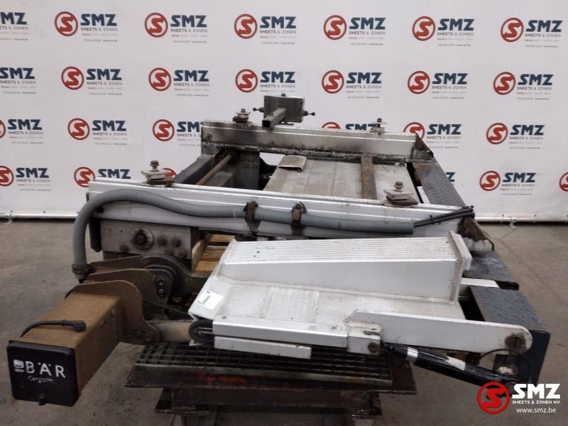 Mercedes-Benz Occ Laadlift BAR cargolift 1100kg - 140cm - Nâng đuôi cho Xe tải: hình 2 Mercedes-Benz Occ Laadlift BAR cargolift 1100kg - 140cm - Nâng đuôi cho Xe tải: hình 2