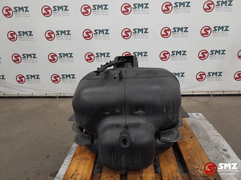 Mercedes-Benz Occ brandstoftank 125L Mercedes - Bình nhiên liệu cho Xe tải: hình 2 Mercedes-Benz Occ brandstoftank 125L Mercedes - Bình nhiên liệu cho Xe tải: hình 2