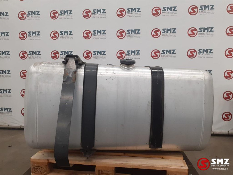 Mercedes-Benz Occ brandstoftank 570L Mercedes - Bình nhiên liệu cho Xe tải: hình 1 Mercedes-Benz Occ brandstoftank 570L Mercedes - Bình nhiên liệu cho Xe tải: hình 1