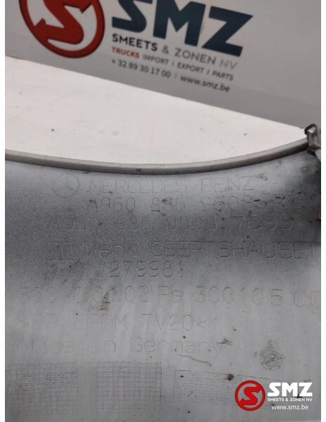 Mercedes-Benz Occ bumperspoiler rechts Mercedes Actros MP4 A9608 - Khí động học/ Spoiler cho Xe tải: hình 3 Mercedes-Benz Occ bumperspoiler rechts Mercedes Actros MP4 A9608 - Khí động học/ Spoiler cho Xe tải: hình 3