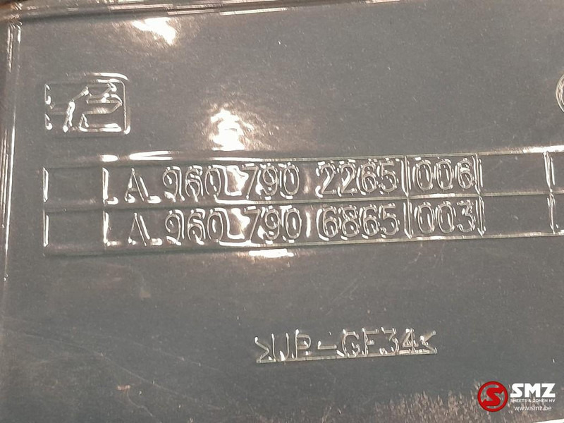 Mercedes-Benz Occ cabinespoilerset Mercedes - Khí động học/ Spoiler cho Xe tải: hình 5 Mercedes-Benz Occ cabinespoilerset Mercedes - Khí động học/ Spoiler cho Xe tải: hình 5