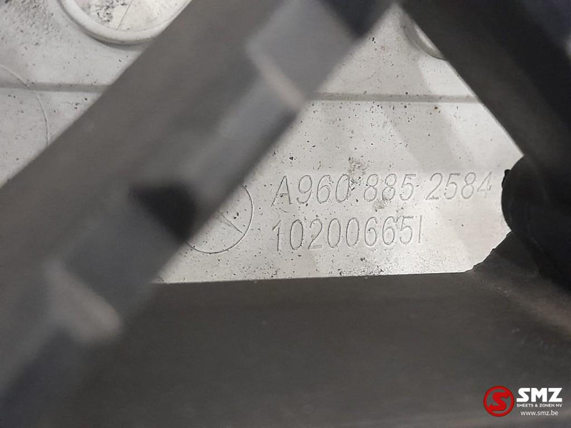 Mercedes-Benz Occ grille linksonder Mercedes - Lưới tản nhiệt cho Xe tải: hình 3 Mercedes-Benz Occ grille linksonder Mercedes - Lưới tản nhiệt cho Xe tải: hình 3