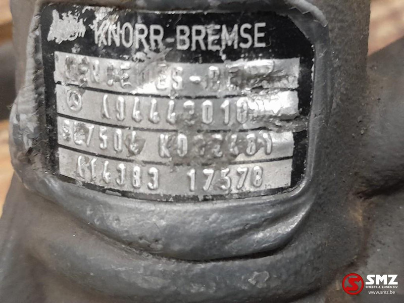 Mercedes-Benz Occ remklauw achter links Mercedes - Bộ kẹp phanh cho Xe tải: hình 3 Mercedes-Benz Occ remklauw achter links Mercedes - Bộ kẹp phanh cho Xe tải: hình 3