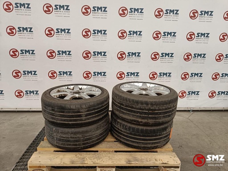 Mercedes-Benz Occ set velgen Mercedes 17" - Bánh xe cho Xe tải: hình 1 Mercedes-Benz Occ set velgen Mercedes 17" - Bánh xe cho Xe tải: hình 1