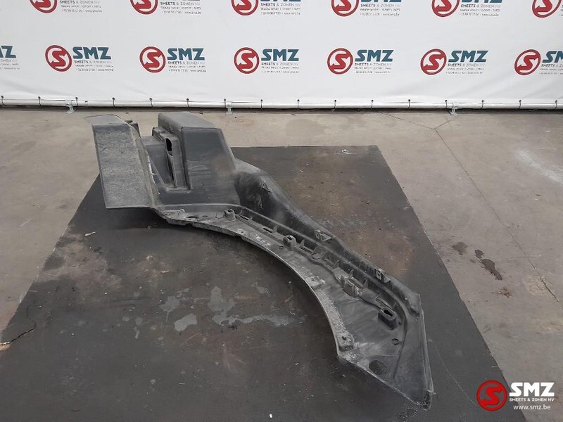 Renault Occ treeplankbehuizing rechts Renault T 82223396 - Cửa và phụ tùng cho Xe tải: hình 2 Renault Occ treeplankbehuizing rechts Renault T 82223396 - Cửa và phụ tùng cho Xe tải: hình 2