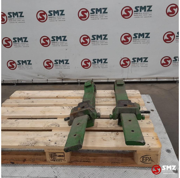 Scania Occ set van 2 bladveren stuuras / meeloopas Scania - Hệ thống treo thép cho Xe tải: hình 3 Scania Occ set van 2 bladveren stuuras / meeloopas Scania - Hệ thống treo thép cho Xe tải: hình 3