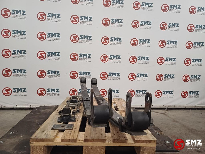 Scania Occ set voorste bladveren Scania - Hệ thống treo thép cho Xe tải: hình 3 Scania Occ set voorste bladveren Scania - Hệ thống treo thép cho Xe tải: hình 3