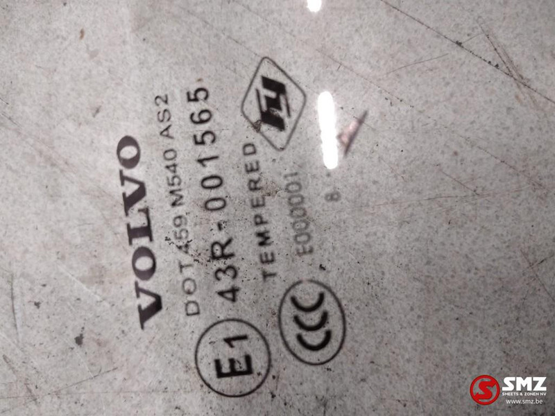 Volvo Occ achterrruit Volvo - Cửa sổ và phụ tùng cho Xe tải: hình 2 Volvo Occ achterrruit Volvo - Cửa sổ và phụ tùng cho Xe tải: hình 2