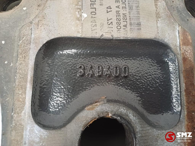 Volvo Occ schokdemperbeugel achteras linksonder Volvo - Bộ giảm xóc cho Xe tải: hình 3 Volvo Occ schokdemperbeugel achteras linksonder Volvo - Bộ giảm xóc cho Xe tải: hình 3