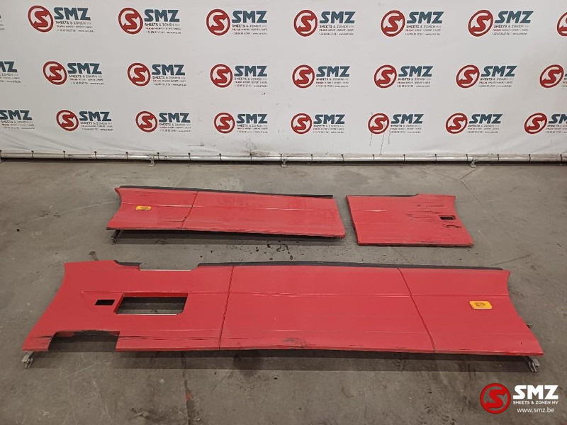 Volvo Occ side skirt set Volvo - Khung/ Sườn cho Xe tải: hình 1 Volvo Occ side skirt set Volvo - Khung/ Sườn cho Xe tải: hình 1