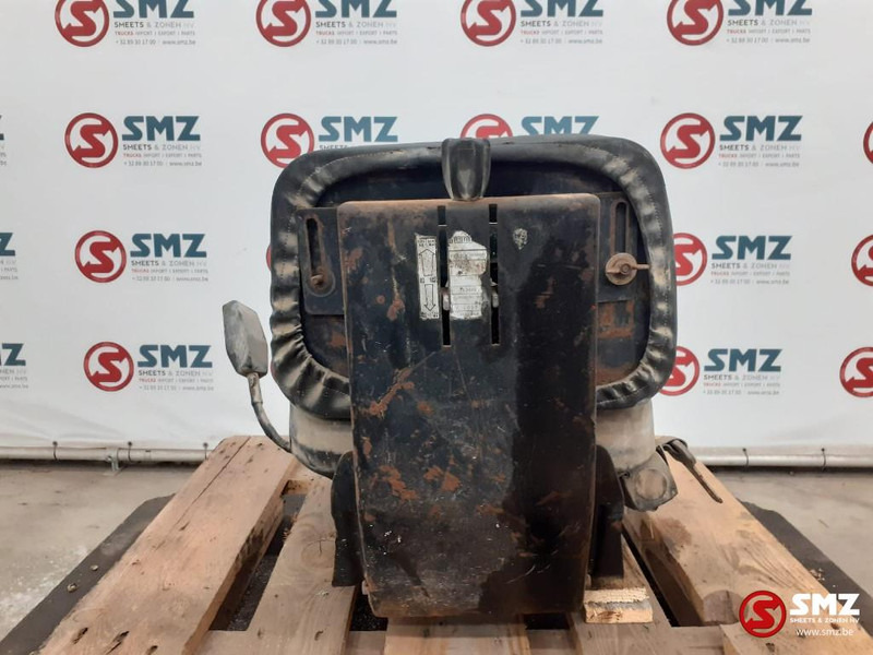Zettelmeyer Occ bijrijdersstoel Zettelmeyer - Cabin và nội thất cho Xe tải: hình 3 Zettelmeyer Occ bijrijdersstoel Zettelmeyer - Cabin và nội thất cho Xe tải: hình 3