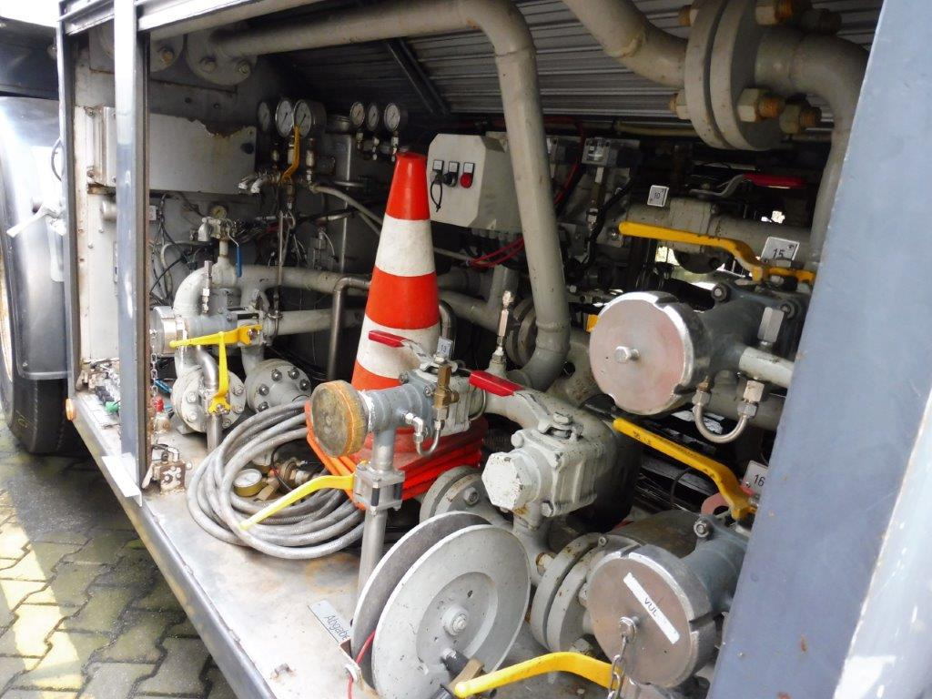 BURG Gas tank semi-trailer used for CO2 Carbon dioxide - Sơ mi rơ moóc bồn: hình 4 BURG Gas tank semi-trailer used for CO2 Carbon dioxide - Sơ mi rơ moóc bồn: hình 4