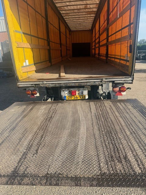 Krone Stuuras liftas laadklep - Sơ mi rơ moóc mui bạt: hình 5 Krone Stuuras liftas laadklep - Sơ mi rơ moóc mui bạt: hình 5
