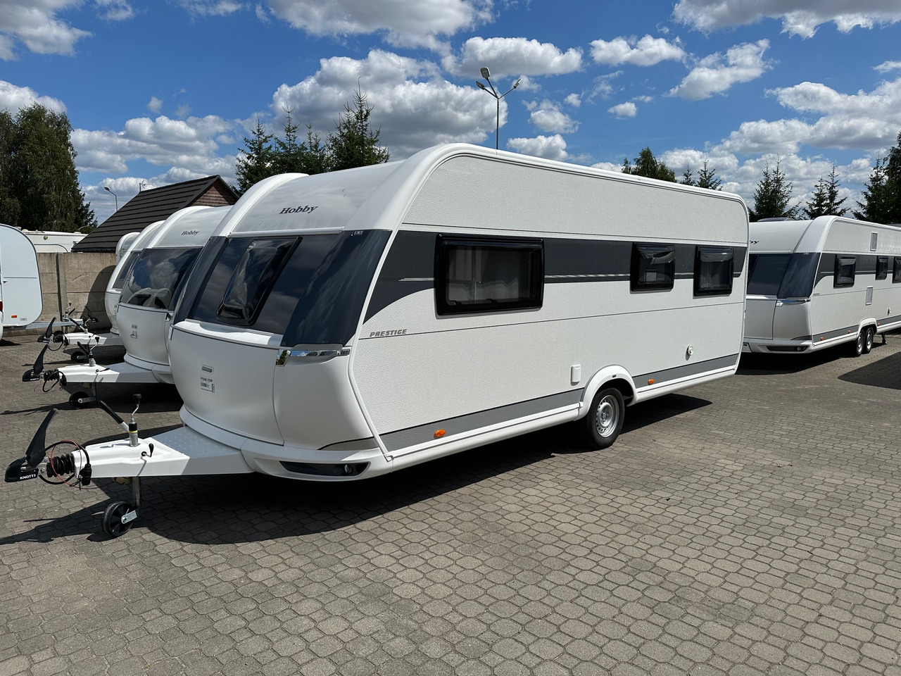 Hobby 560 UL Prestige 2023 - Rơ moóc kiểu caravan: hình 1 Hobby 560 UL Prestige 2023 - Rơ moóc kiểu caravan: hình 1