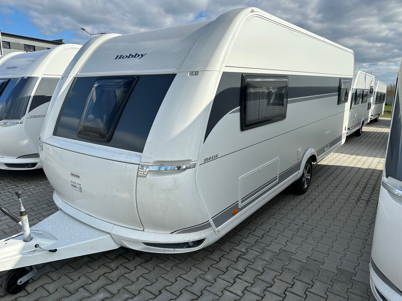 Hobby 585 UL Maxia 2023 - Rơ moóc kiểu caravan: hình 1 Hobby 585 UL Maxia 2023 - Rơ moóc kiểu caravan: hình 1