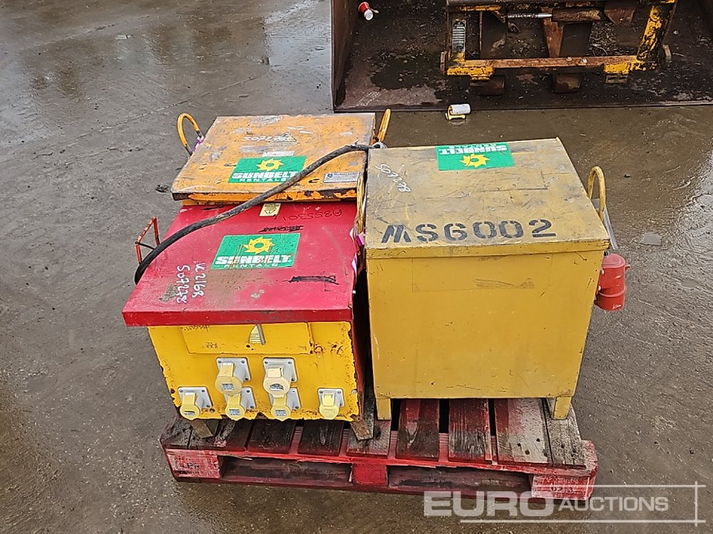 110 Volt Transformer (3 of) - Trang thiết bị xây dựng: hình 2 110 Volt Transformer (3 of) - Trang thiết bị xây dựng: hình 2