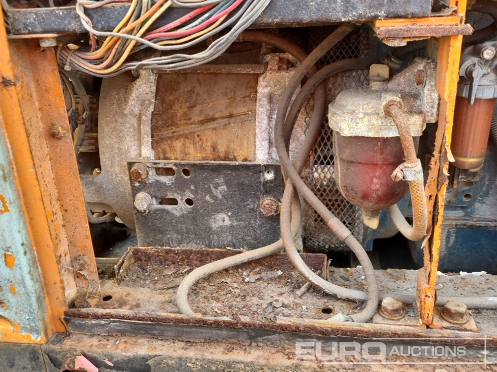 Bộ phát điện 110Volt Generator/Welder, 3 Cylinder Engine (2 of), 230Volt Generator/Welder, Engine (Parts Missing): hình 16