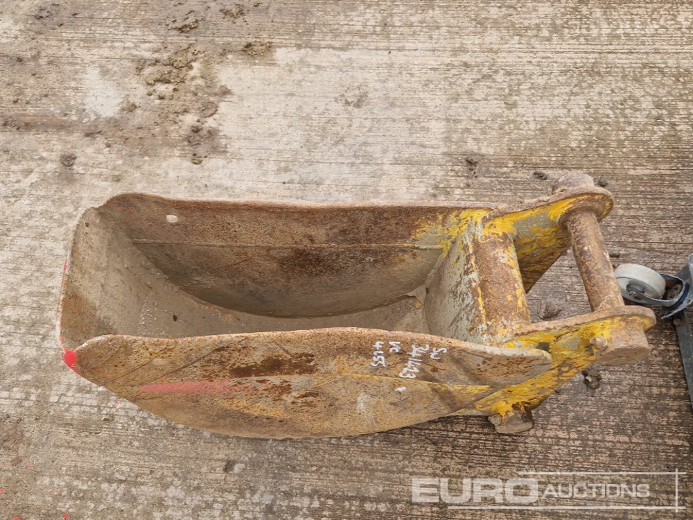 12" Strickland Digging Bucket 45mm Pin to suit 4-6 Ton Excavator - Gầu: hình 2 12" Strickland Digging Bucket 45mm Pin to suit 4-6 Ton Excavator - Gầu: hình 2
