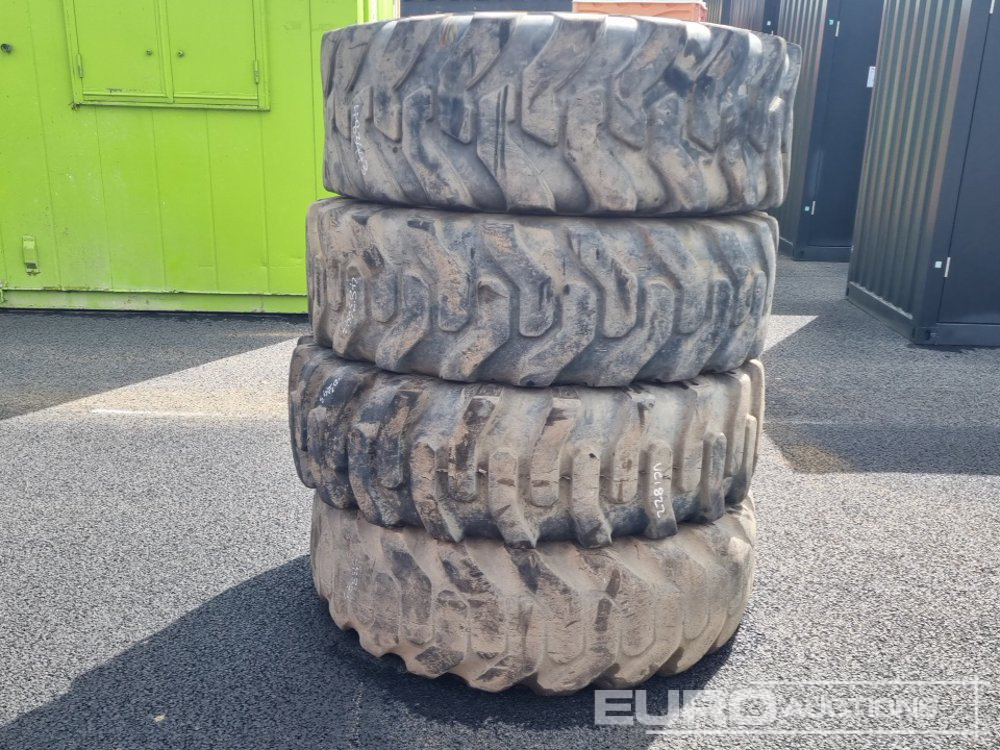 15.5-25 Tyre (4 of) - Lốp: hình 4 15.5-25 Tyre (4 of) - Lốp: hình 4