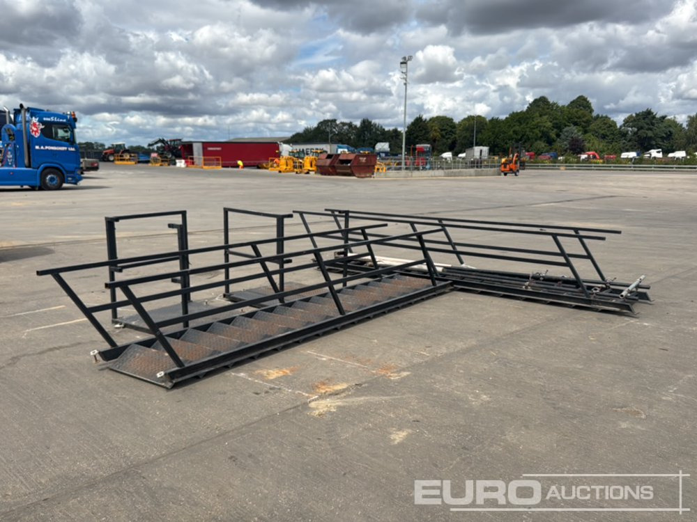 15 Step Steel Stairs, Access Platform, Handrails, Leg Supports (Cannot Be Reconsigned) (2 of) - Dụng cụ/ Thiết bị: hình 1 15 Step Steel Stairs, Access Platform, Handrails, Leg Supports (Cannot Be Reconsigned) (2 of) - Dụng cụ/ Thiết bị: hình 1