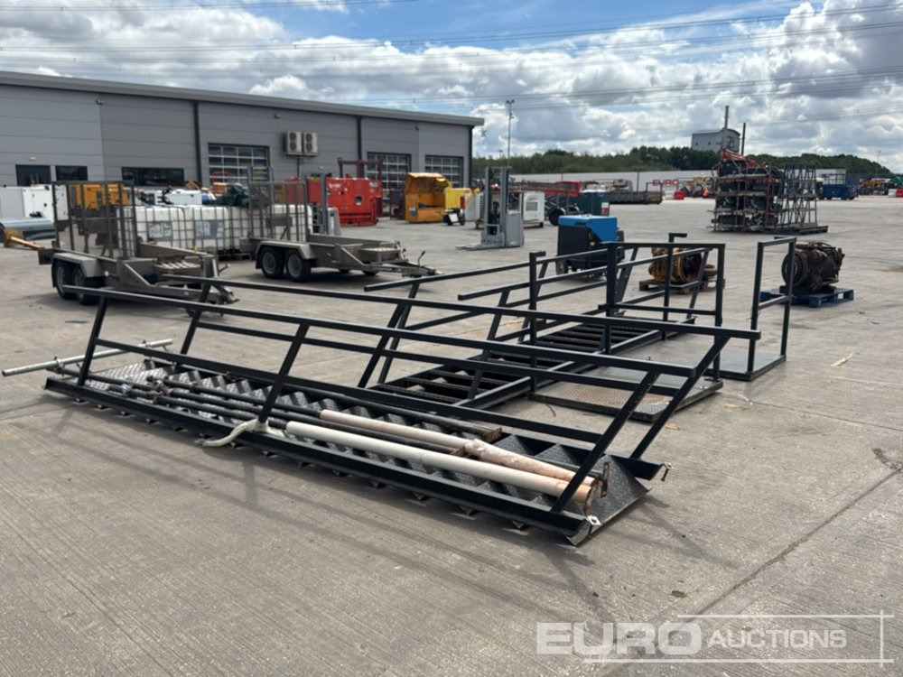 15 Step Steel Stairs, Access Platform, Handrails, Leg Supports (Cannot Be Reconsigned) (2 of) - Dụng cụ/ Thiết bị: hình 3 15 Step Steel Stairs, Access Platform, Handrails, Leg Supports (Cannot Be Reconsigned) (2 of) - Dụng cụ/ Thiết bị: hình 3