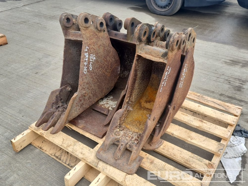 18", 12", 8", 8" Digging Bucket 35mm Pin to suit Mini Excavator - Gầu: hình 1 18", 12", 8", 8" Digging Bucket 35mm Pin to suit Mini Excavator - Gầu: hình 1