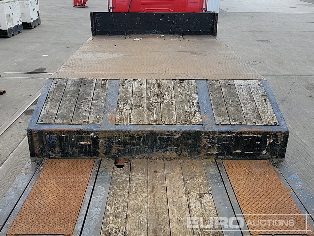 Sơ mi rơ moóc thùng thấp 2001 Dennison Trailers Tri Axle Step Frame Low Loader, Hydraulic Ramps, Out Riggers: hình 19