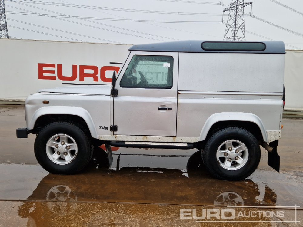 2002 Land Rover Defender 90 - SUV: hình 2 2002 Land Rover Defender 90 - SUV: hình 2