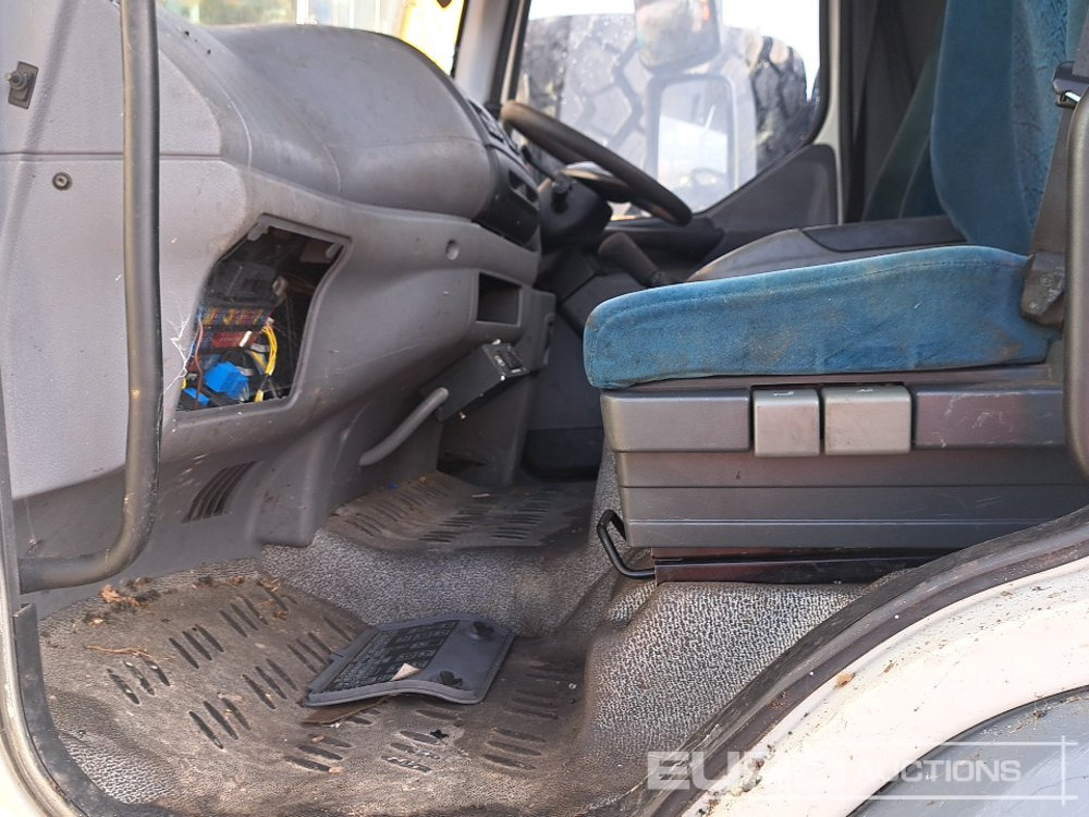 Xe tải chuyên chở tự động 2004 DAF 45.150: hình 24