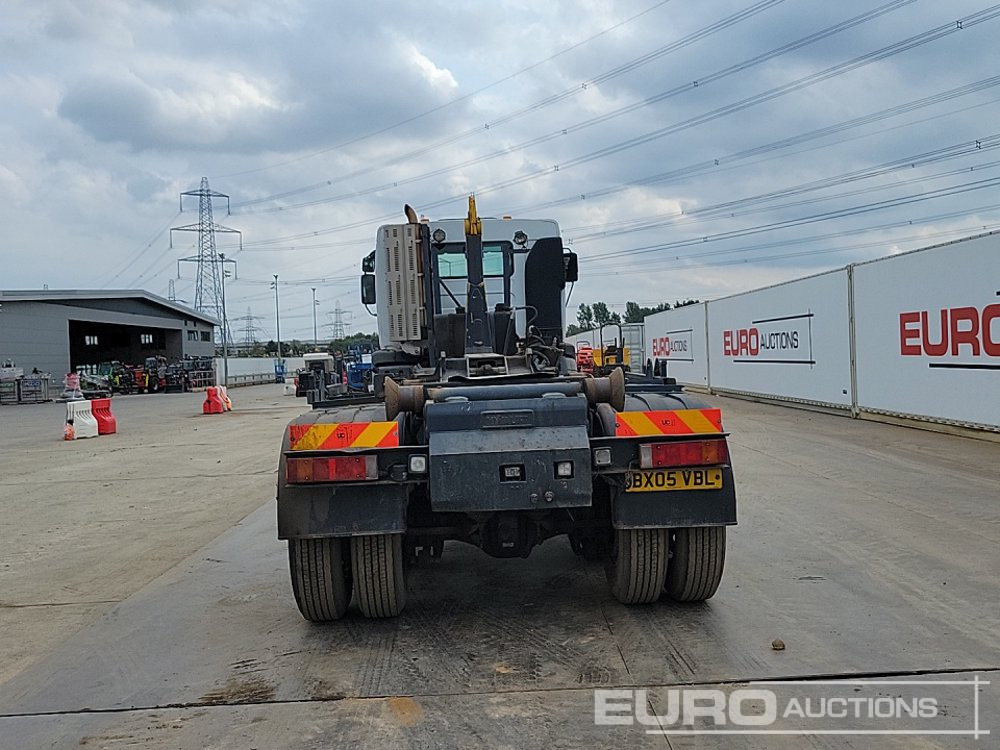 2005 Renault Kerax 370 DCI - Xe tải nâng móc: hình 4 2005 Renault Kerax 370 DCI - Xe tải nâng móc: hình 4