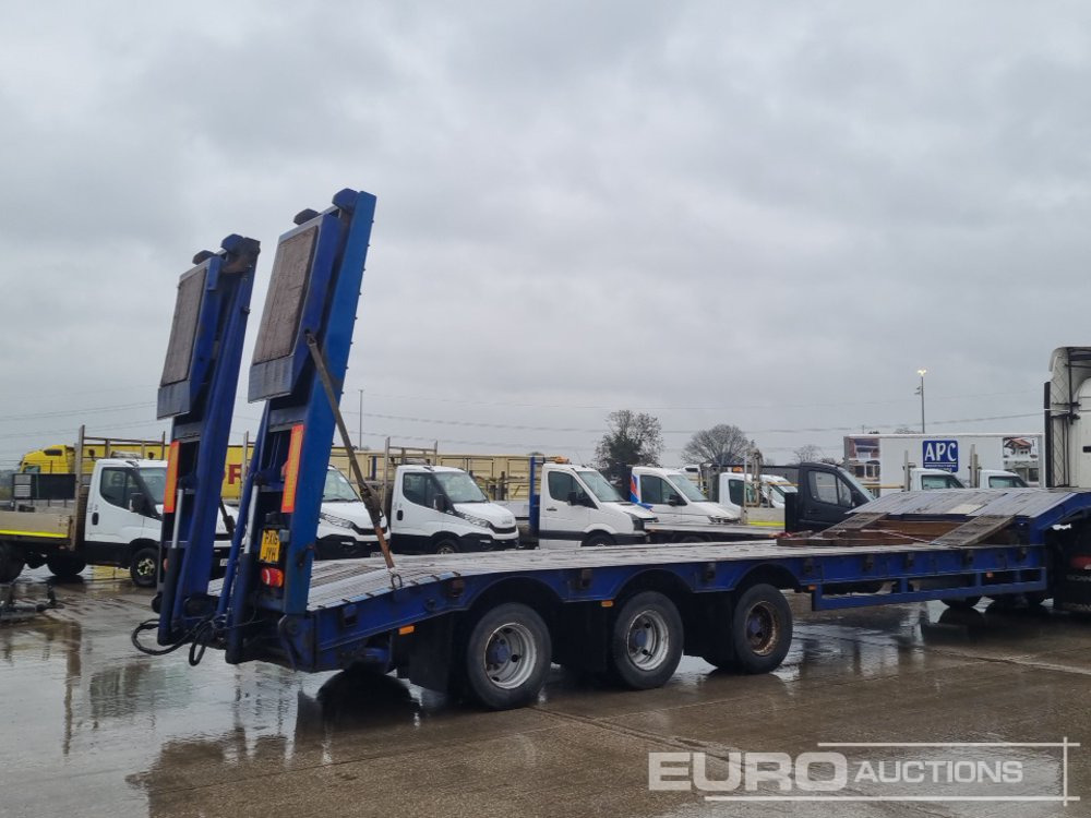 2005 Tirsan Tri Axle Step Frame Low Loader Trailer, Neck Ramps, Out Riggers, Hydraulic Flip Toe Ramps - Sơ mi rơ moóc thùng thấp: hình 5 2005 Tirsan Tri Axle Step Frame Low Loader Trailer, Neck Ramps, Out Riggers, Hydraulic Flip Toe Ramps - Sơ mi rơ moóc thùng thấp: hình 5