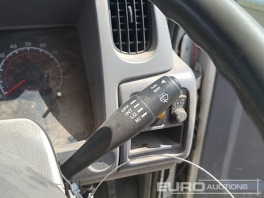 Xe tải nhỏ phẳng 2006 Nissan Cabstar 34.10: hình 27