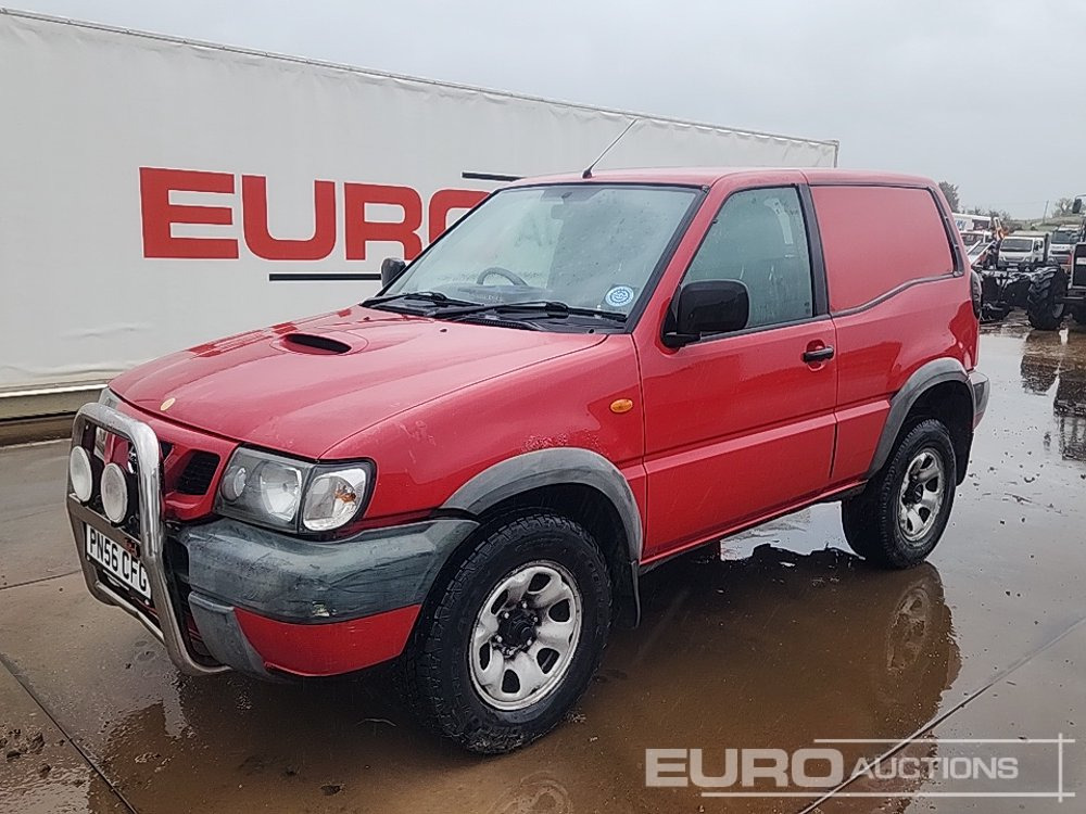 2006 Nissan Terrano - SUV: hình 1 2006 Nissan Terrano - SUV: hình 1