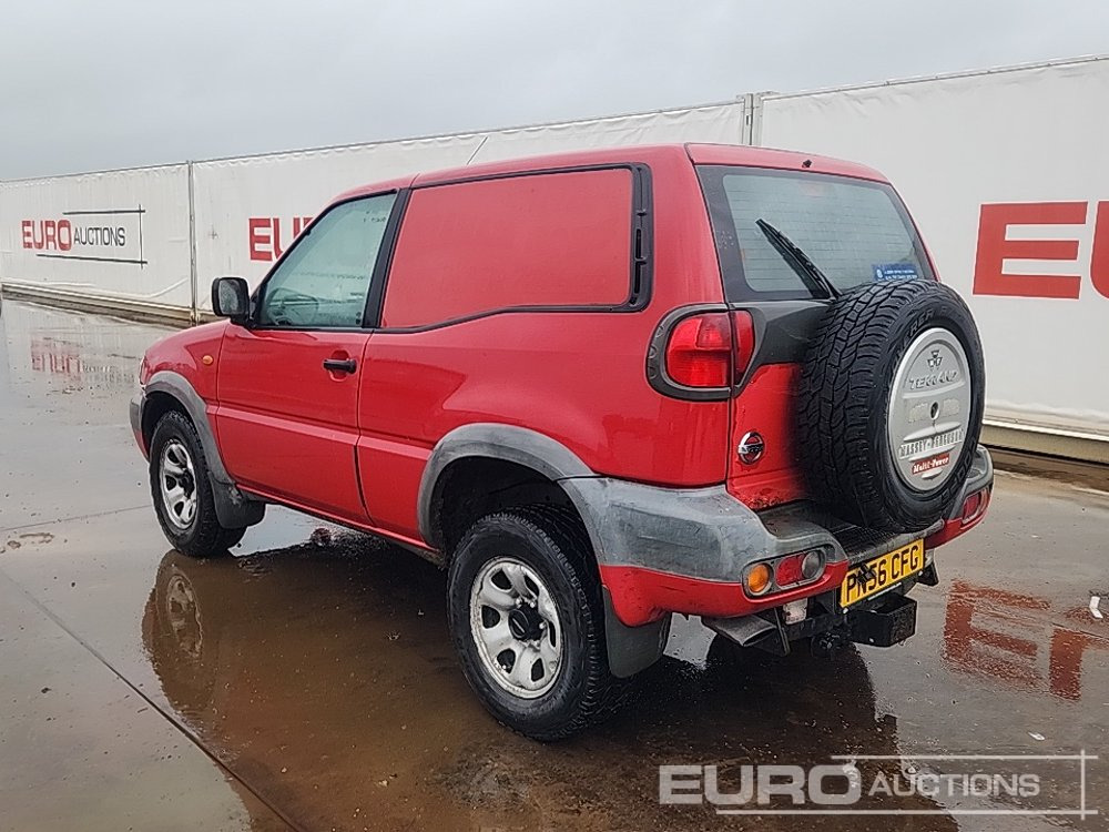 2006 Nissan Terrano - SUV: hình 3 2006 Nissan Terrano - SUV: hình 3