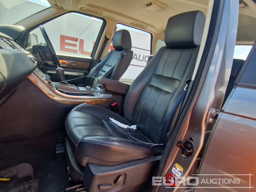SUV 2010 Range Rover Sport HSE: hình 27