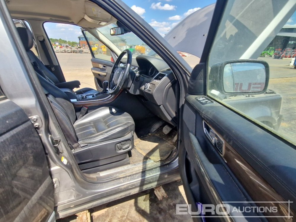 SUV 2010 Range Rover Sport HSE: hình 30