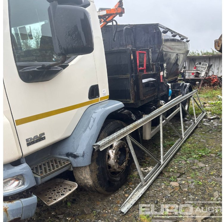 2011 DAF LF55-220 - Xe tải thùng lửng/ Phẳng: hình 2 2011 DAF LF55-220 - Xe tải thùng lửng/ Phẳng: hình 2