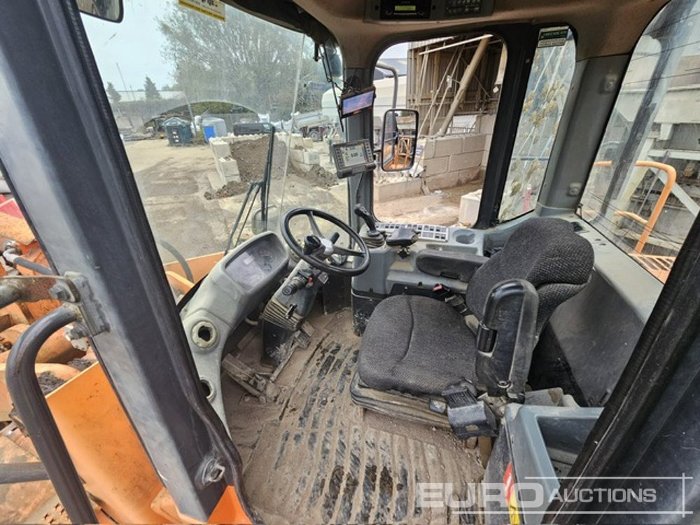 2011 Doosan DL300 - Máy xúc lật bánh lốp: hình 5 2011 Doosan DL300 - Máy xúc lật bánh lốp: hình 5