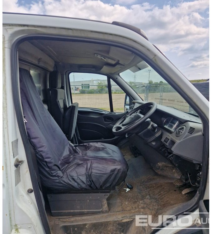 2011 Iveco 35S11 - Xe tải thùng lửng/ Phẳng: hình 5 2011 Iveco 35S11 - Xe tải thùng lửng/ Phẳng: hình 5