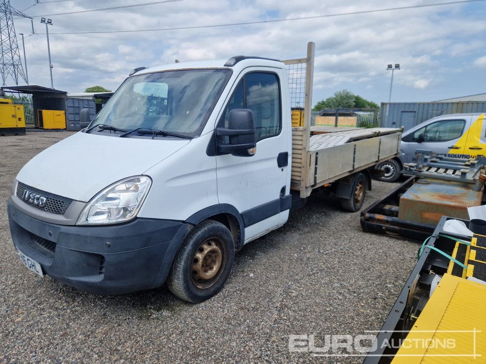 2011 Iveco 35S11 - Xe tải thùng lửng/ Phẳng: hình 1 2011 Iveco 35S11 - Xe tải thùng lửng/ Phẳng: hình 1