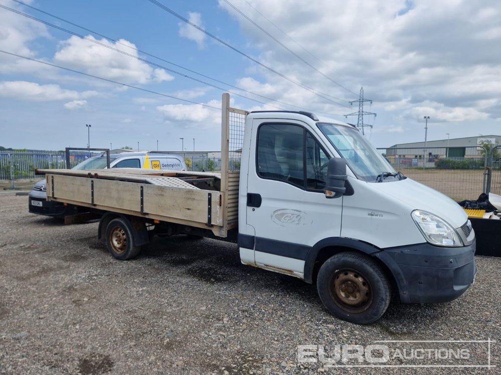 2011 Iveco 35S11 - Xe tải thùng lửng/ Phẳng: hình 3 2011 Iveco 35S11 - Xe tải thùng lửng/ Phẳng: hình 3