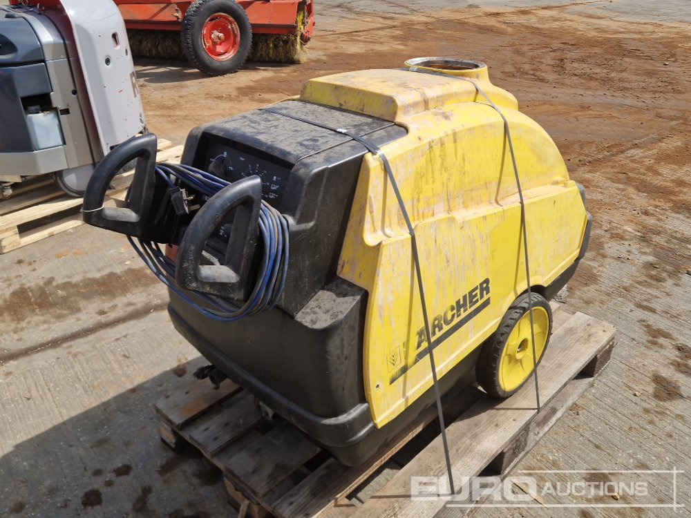 2011 Karcher 250 Volt Scrubber Dryer - Trang thiết bị xây dựng: hình 5 2011 Karcher 250 Volt Scrubber Dryer - Trang thiết bị xây dựng: hình 5